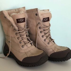 Ugg snow boots